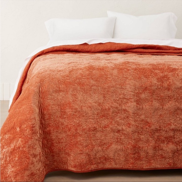 Sun Stitched Vintage Velvet Quilt Coral Opalhouse NWT - Picture 3 of 8